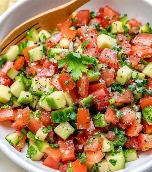 Bajar de peso: 3 deliciosas ensaladas que desinflan tu barriga